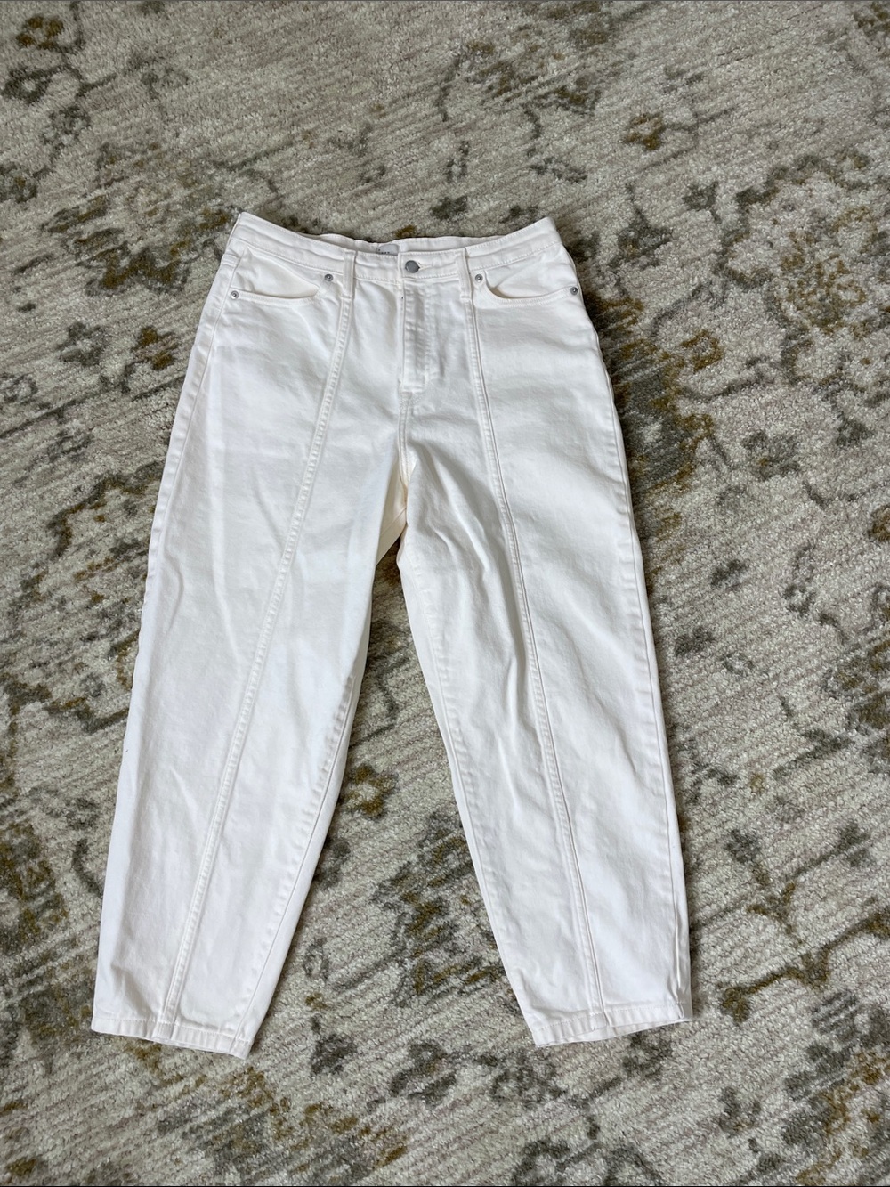 High-Rise White Women's cream barrel jeans size 10